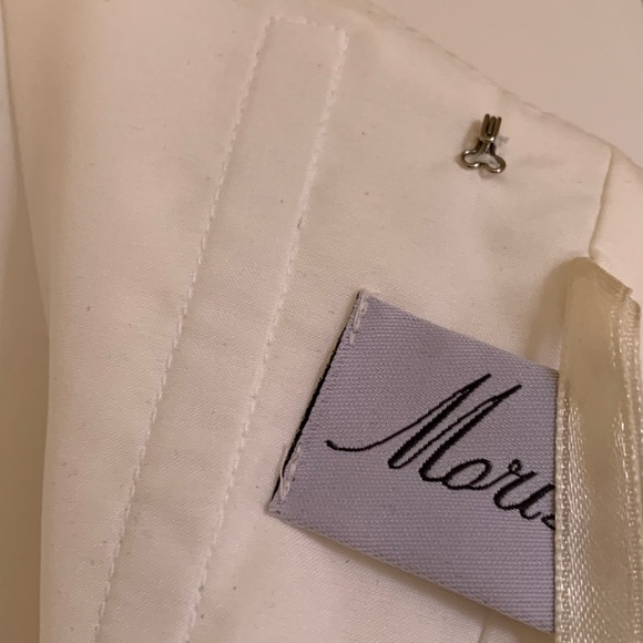 Beautiful Wedding Dress - Picture 12 of 16